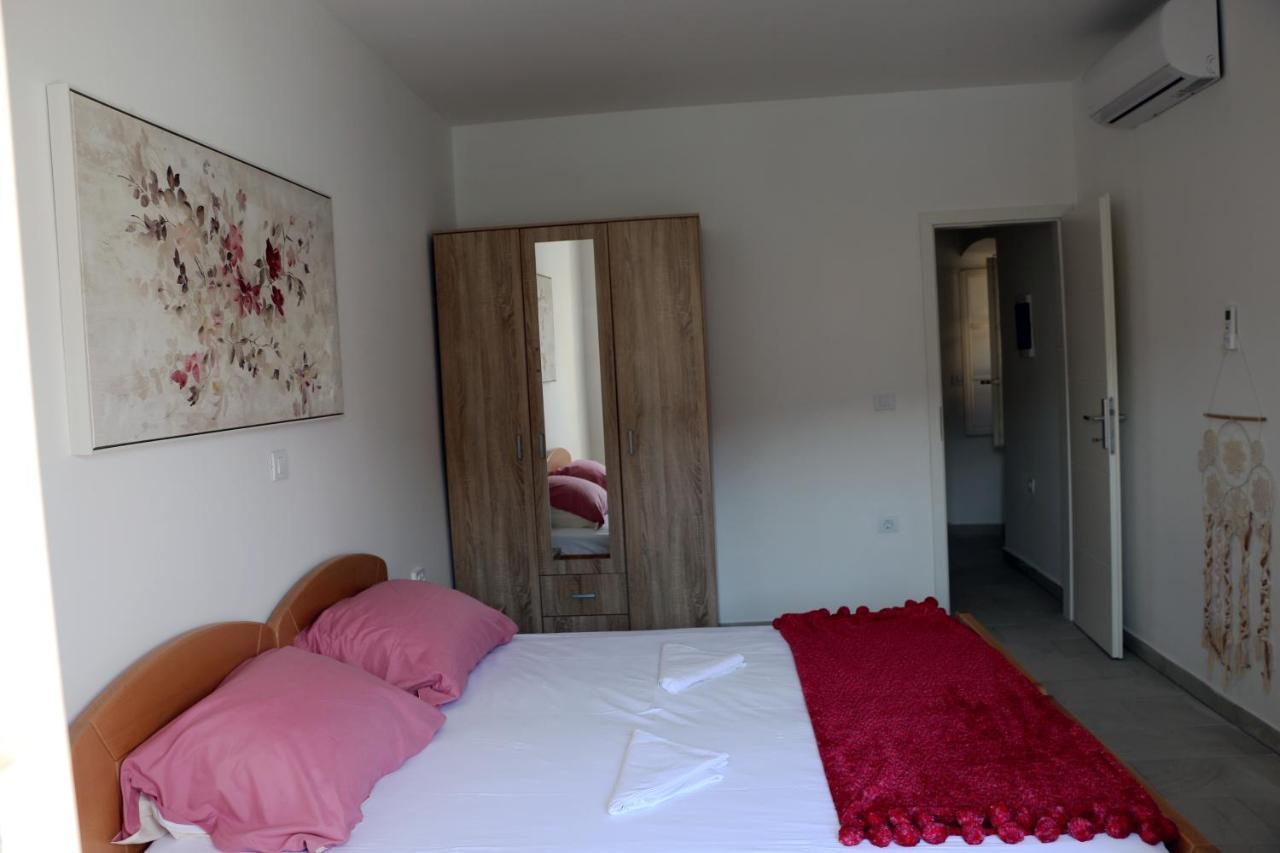 Apartment Penthouse & Apartment Studio Franci Pag Town Esterno foto